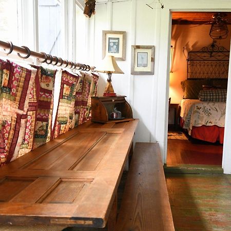 Country Woods Inn Glen Rose Ngoại thất bức ảnh
