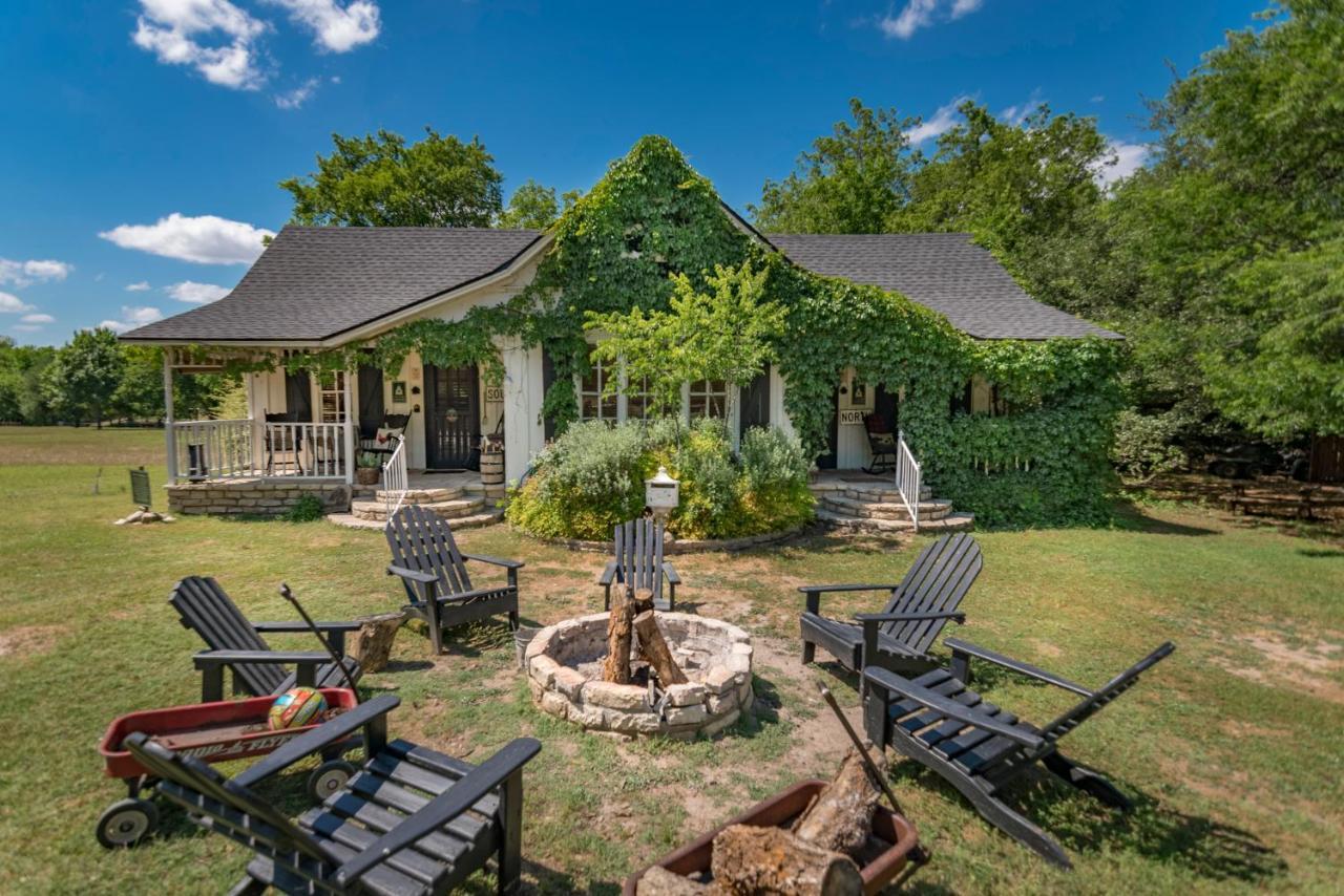 Country Woods Inn Glen Rose Ngoại thất bức ảnh