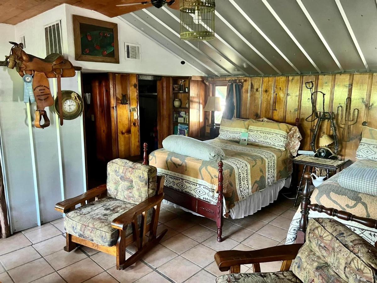 Country Woods Inn Glen Rose Ngoại thất bức ảnh