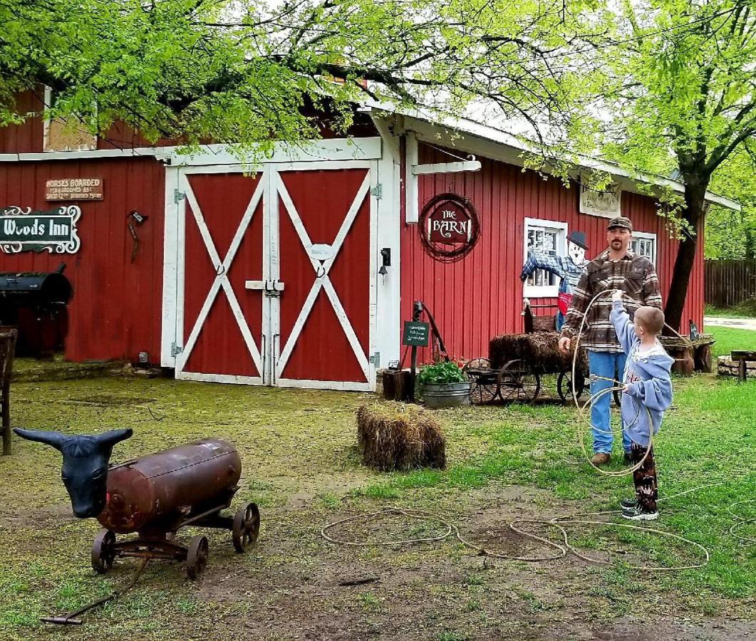 Country Woods Inn Glen Rose Ngoại thất bức ảnh