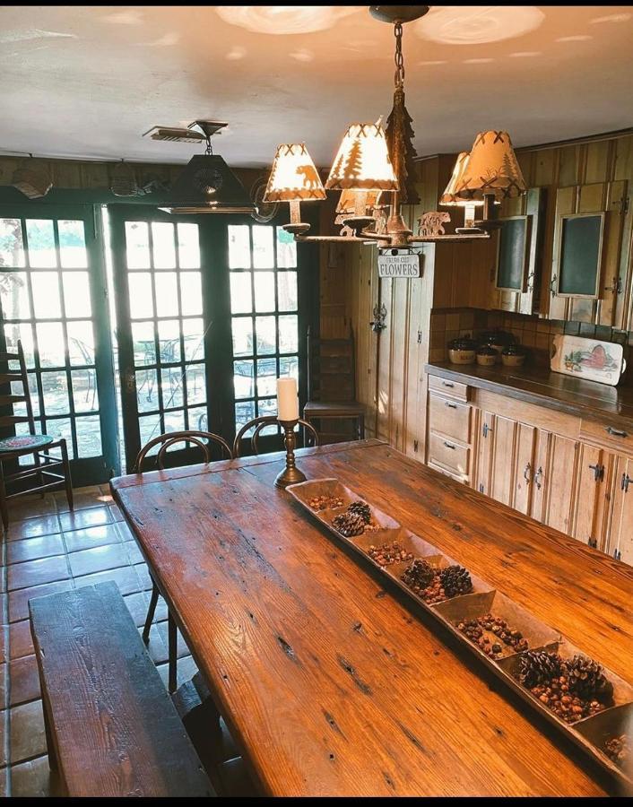 Country Woods Inn Glen Rose Ngoại thất bức ảnh