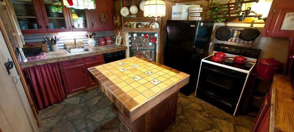 Country Woods Inn Glen Rose Ngoại thất bức ảnh