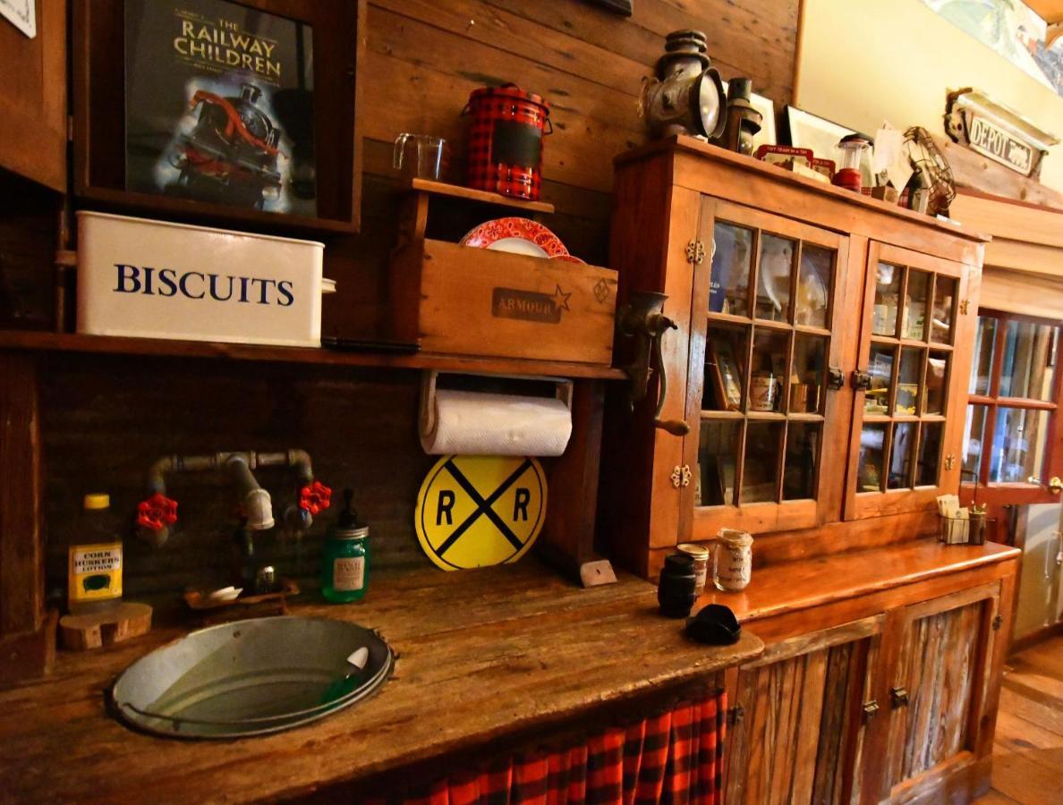 Country Woods Inn Glen Rose Ngoại thất bức ảnh